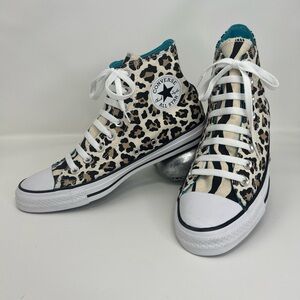 Women Converse Chuck Taylor All Star Leopard Print.